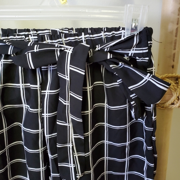 Dress Pants - Picture 3 of 4